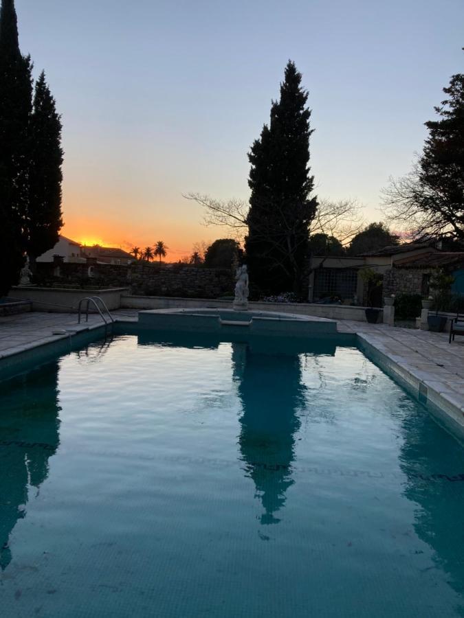 Gite Comme A La Maison Hyeres Exterior photo